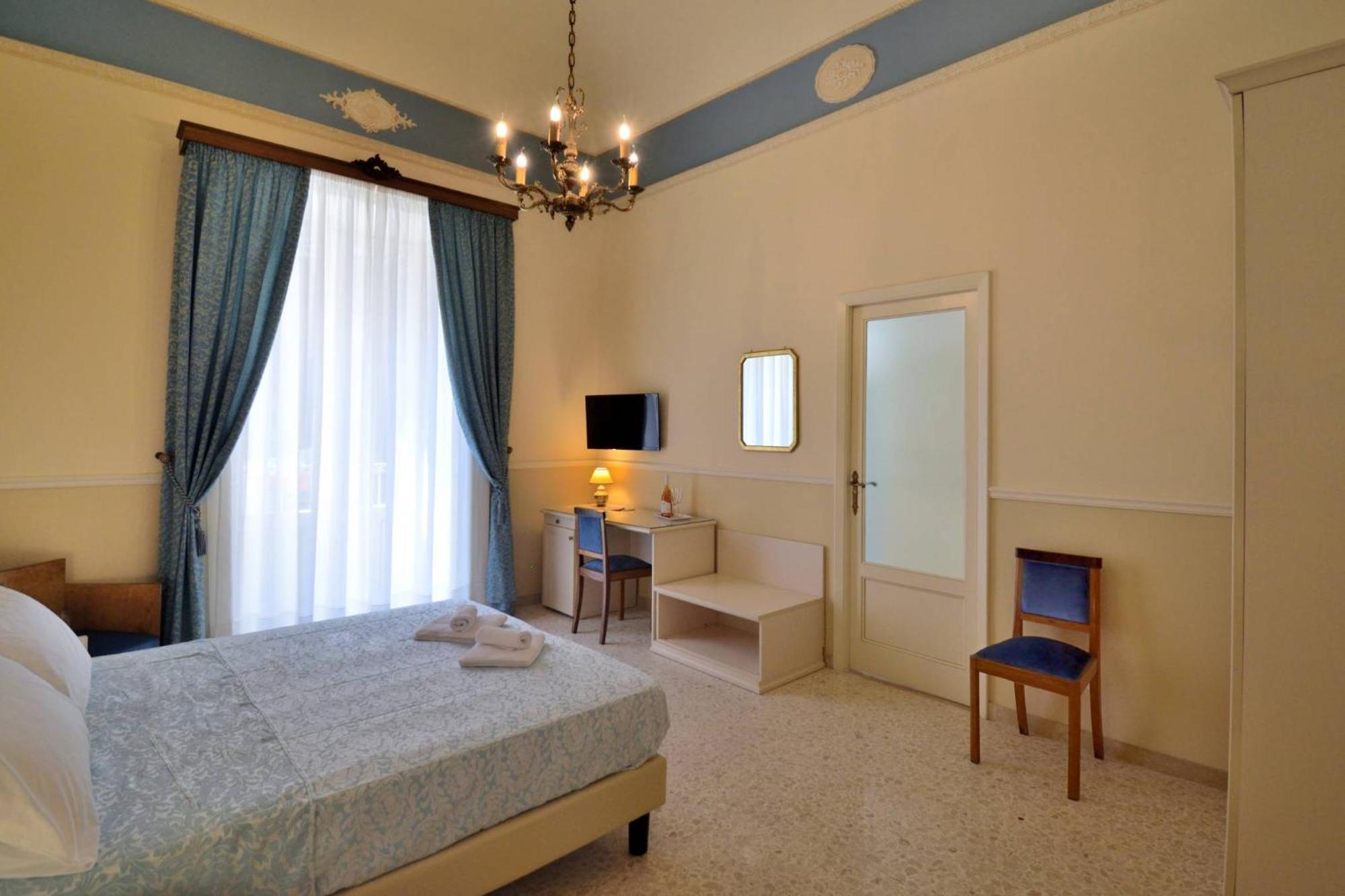 Bellini Inn Deluxe Catânia Quarto foto